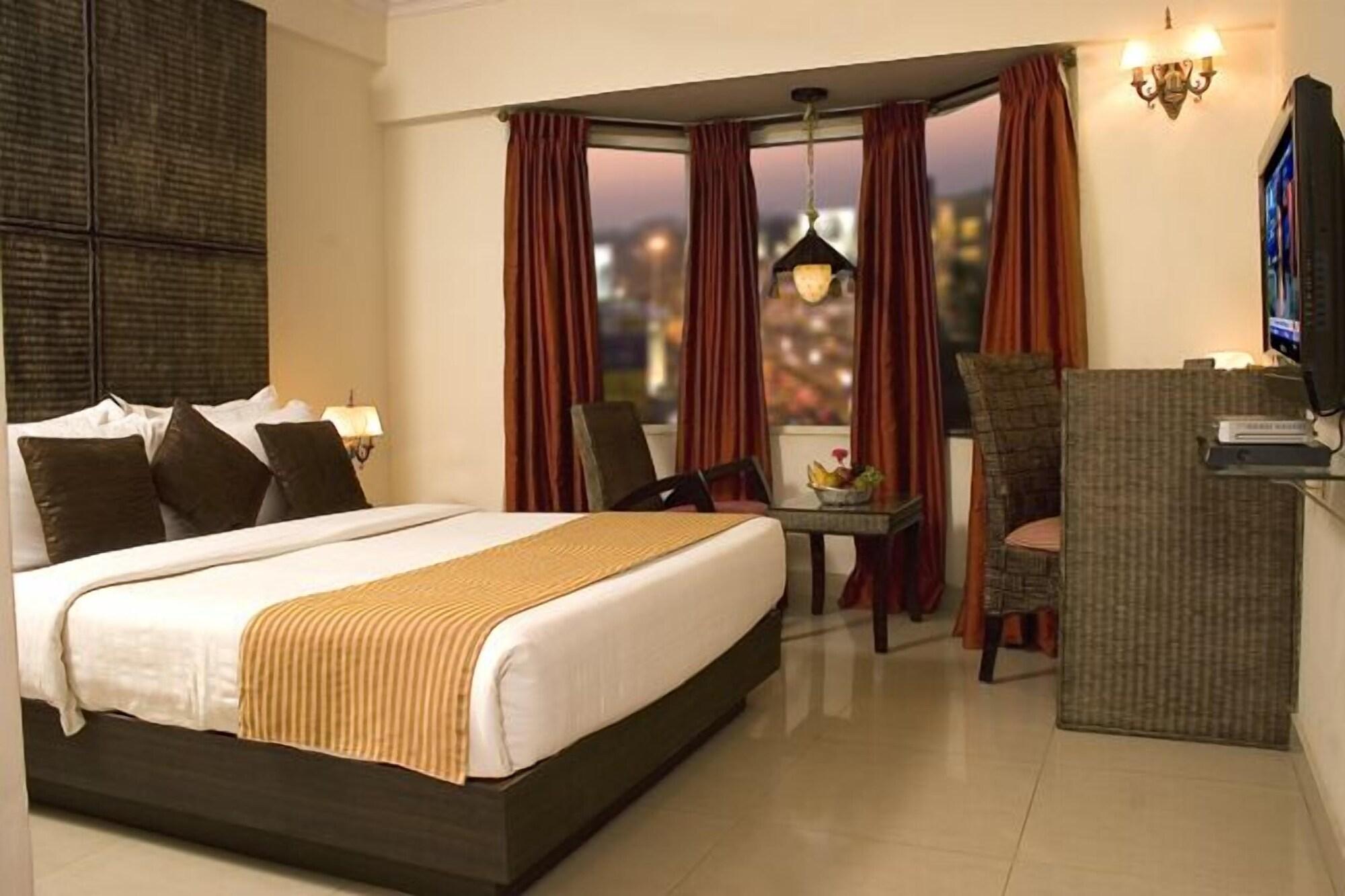Shilton Royale Hotel บังกาลอร์ ภายนอก รูปภาพ
